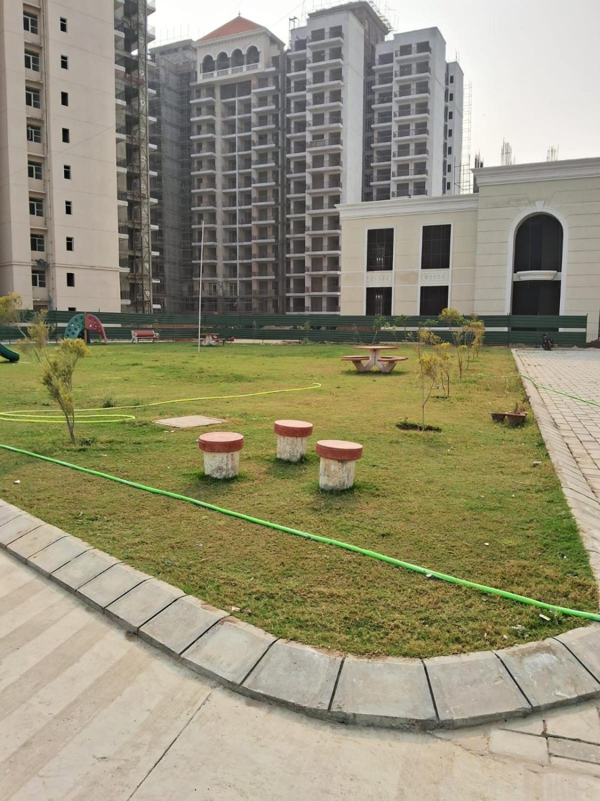 Omaxe Hi Tech City Infront Of Triveni Sangam River Giri Homestay Prayagraj Exterior photo